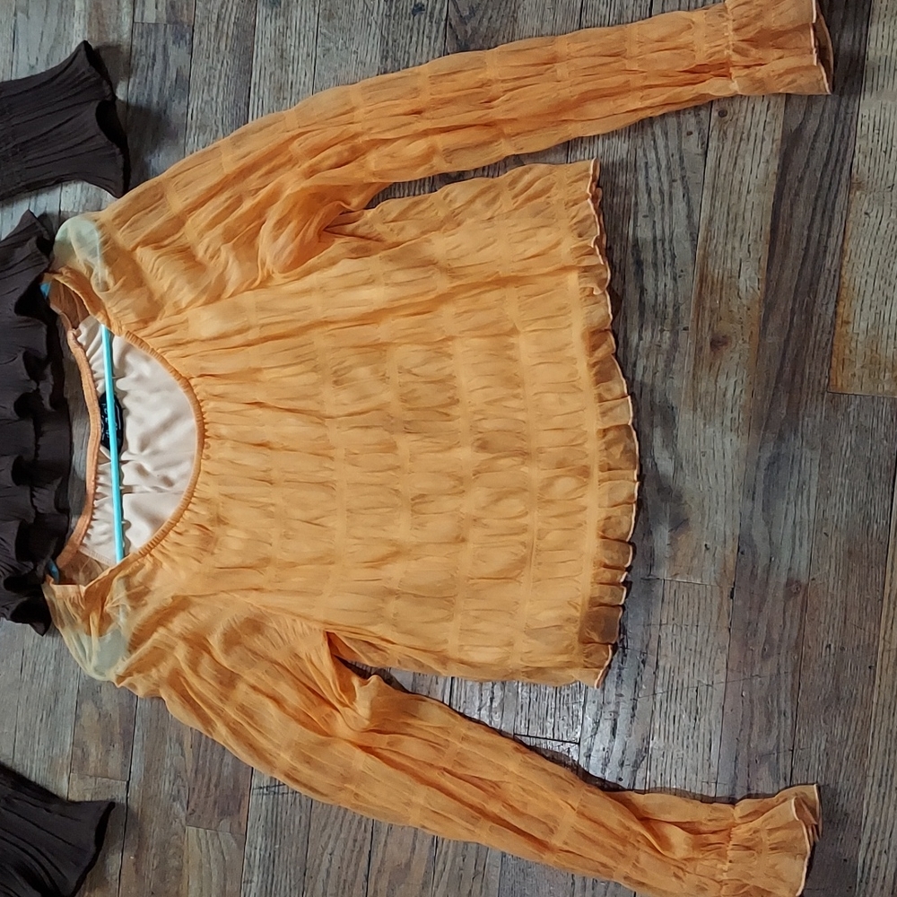 Tops 5 for $20 - Picture 2 of 16